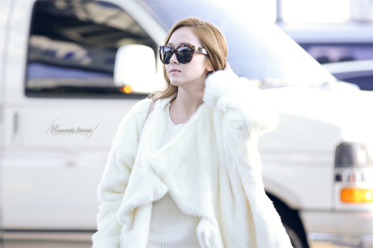 [PIC][22-02-2013]SNSD khởi hành đi Nhật Bản vào chiều nay - Page 4 Tumblr_mjfl01lF7U1rs68xto1_1280