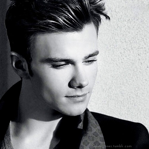 Chris Colfer for August Man Malaysia - Page 3 Tumblr_mhgq0xzRRr1qkmkp5o2_500