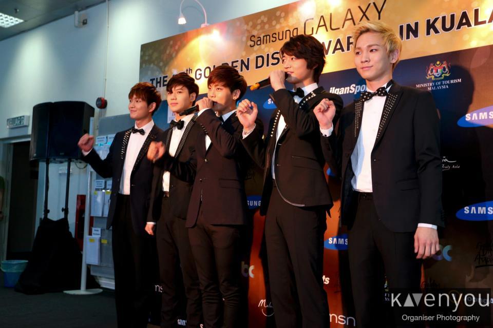 130115 SHINee @ 27th Golden Disk Awards Tumblr_mgo567OJyt1qdtvhxo2_1280