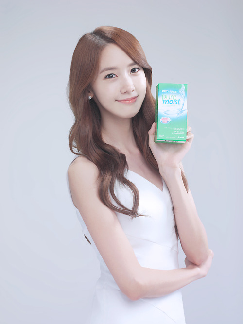 [OTHER][21-07-2012]Hình ảnh mới từ thương hiệu kính áp tròng "Ciba Vision" của YoonA - Page 4 Tumblr_mxc1pegsQs1sewbc1o1_500