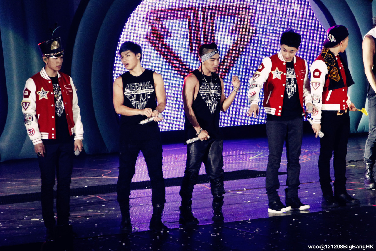 [PhoHD] ALIVE Tour 2012 ở Hồng Kông (8-9-10/12/2012) Tumblr_mernyp3CSL1rhpiaho4_1280