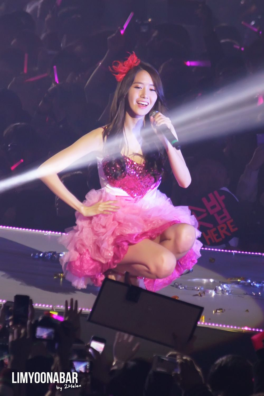 [PIC][15-02-2014]SNSD khởi hành đi Ma Cao để biểu diễn "2013 Girls' Generation's World Tour – Girls & Peace in Macau" vào sáng nay - Page 15 Tumblr_n1eojfcN731sewbc1o4_1280