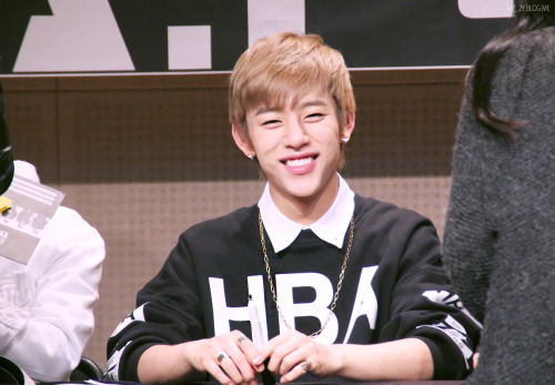 FAN.TAKEN| صور B.A.P في حدث توقيع المعجبين بـYongin .. Tumblr_n2waeuBah71rnkj5ho1_500