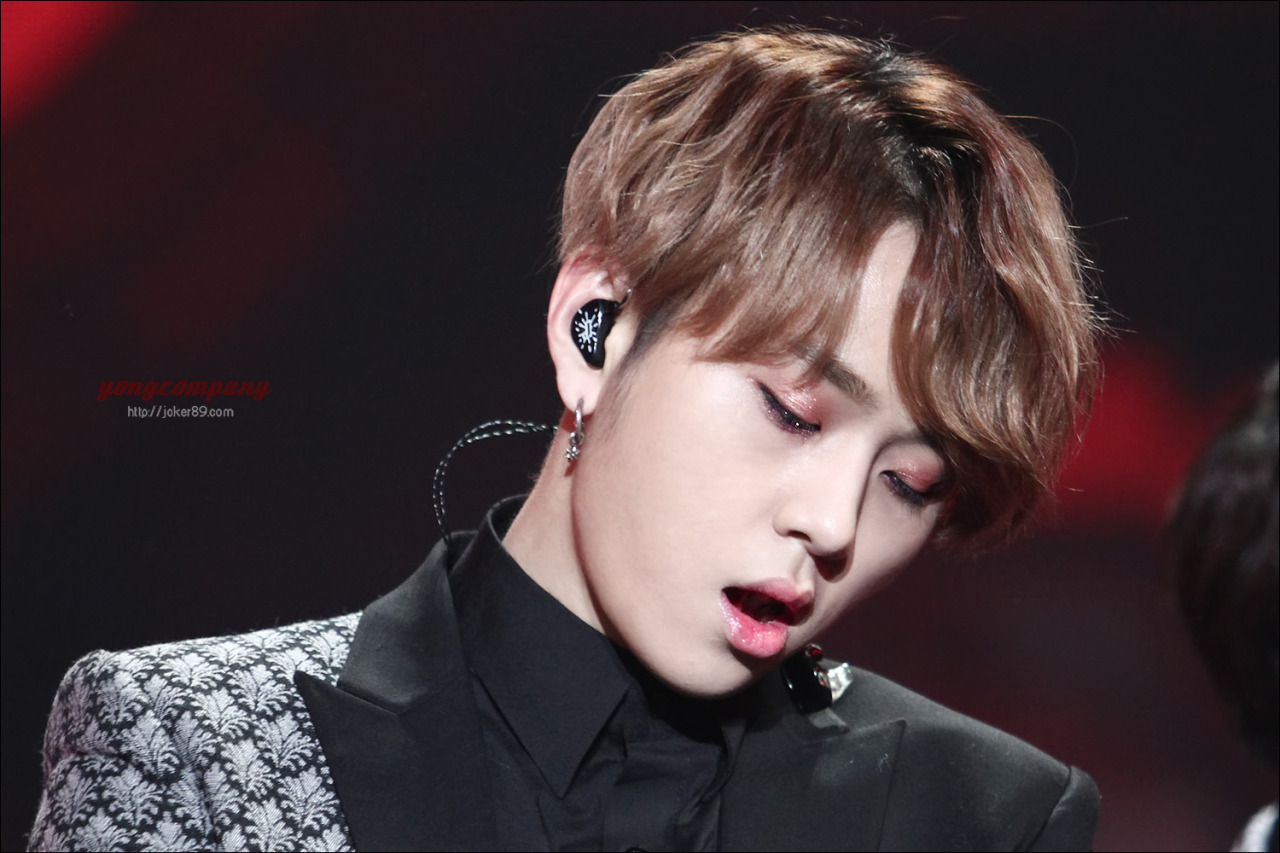 [PICS] [29.12.12] Junhyung @ SBS Gayo Daejun  Tumblr_mfuh89Wx831r8h1ifo1_1280