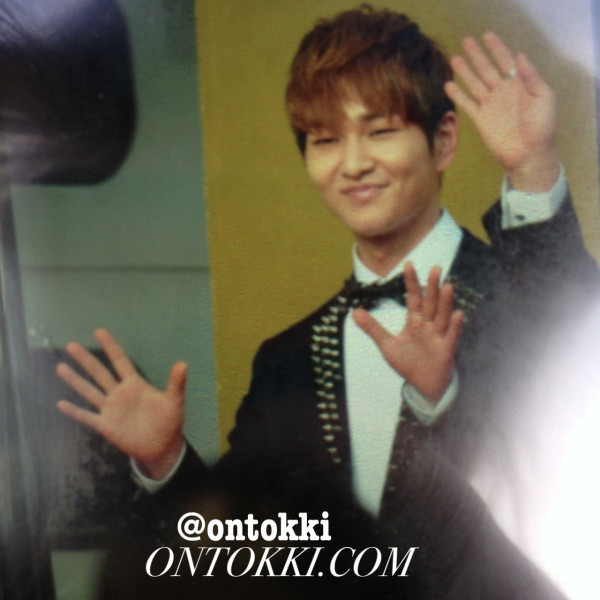 130115 Onew @ 27th Golden Disk Awards Tumblr_mgnwp2VNx11rtjlxyo1_1280