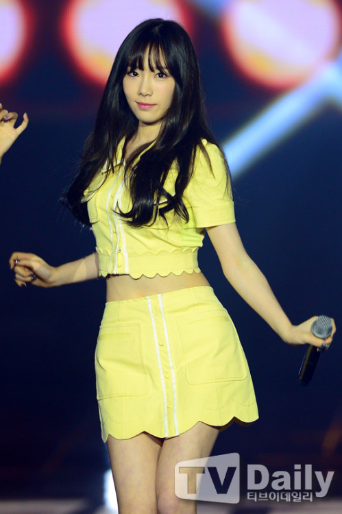 [PIC][15-03-2014]TaeTiSeo biểu diễn tại "Wapop Concert" vào tối nay Tumblr_n2h8h4s5s21sewbc1o1_500