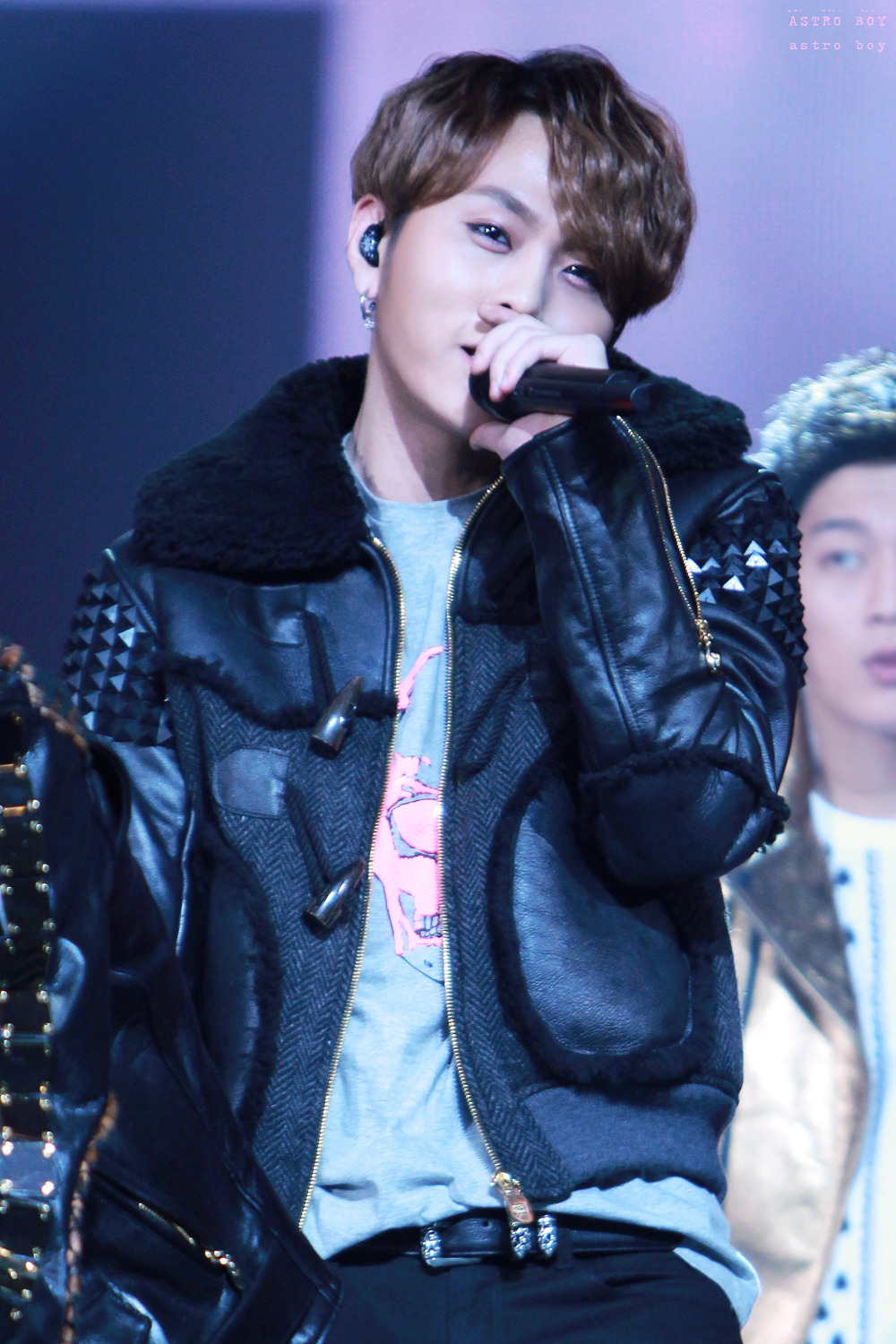 [PICS][28.12.12] Junhyung @ KBS Gayo Daejun Tumblr_mfrdvccOyI1rcgjgwo1_1280