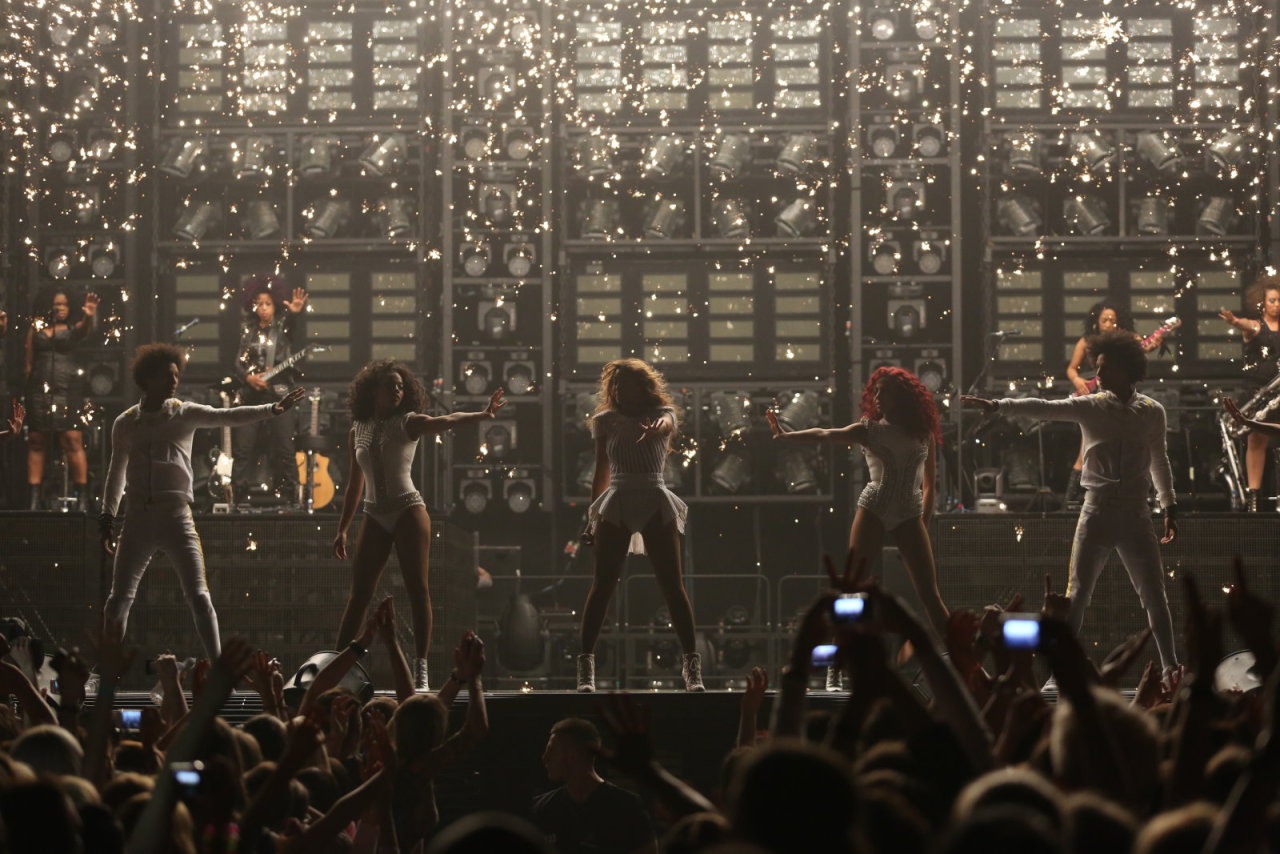 SPOILER : Mrs Carter Show - Page 6 Tumblr_mlkm5saVcu1rqgjz2o1_1280