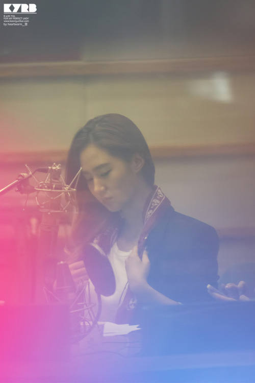 [PIC][12-03-2014]Yuri - Jessica và SeoHyun xuất hiện tại 2 chương trình Radio "SBS PowerFM Kim ChangRyul Old School" và "KBS Cool FM Jo Jungchi & Harim's 2 O'clock" vào chiều nay Tumblr_n2cvzdF1BW1sewbc1o4_500