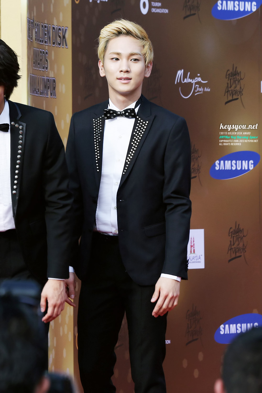 130115 Key @ 27th Golden Disk Awards Tumblr_mgt91znK841r5kb7po1_1280