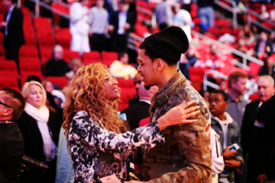 Beyoncé > Apariciones en público <Candids> [II] - Página 46 Tumblr_miefbwR5SO1rr35iyo1_400