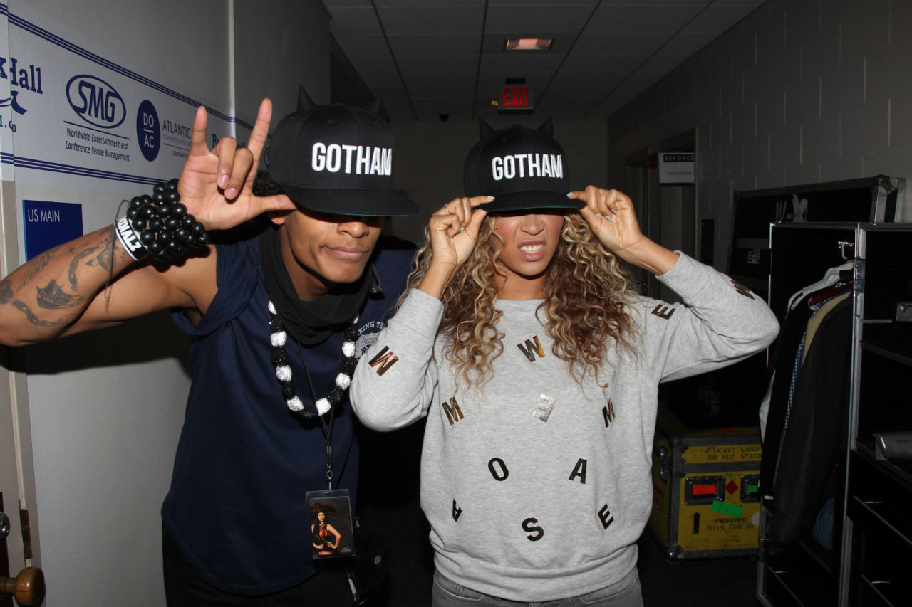 Beyoncé - Twitter (@Beyonce), Instagram (Baddiebey), Tumblr (I Am...) - Página 40 Tumblr_mqo8pl7dWu1rqgjz2o1_1280