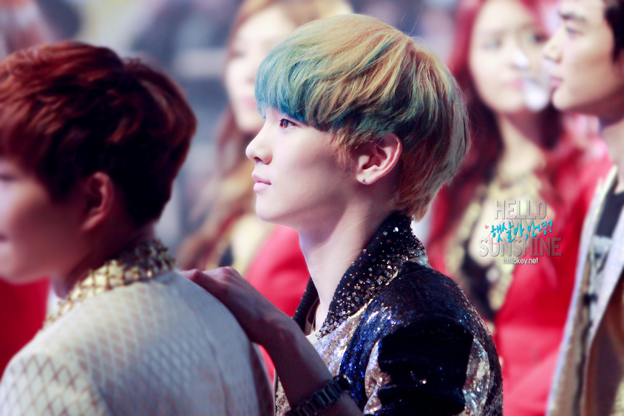 130131 Key @ Seoul Music Awards Tumblr_mhi4m9FheC1r5kb7po1_1280