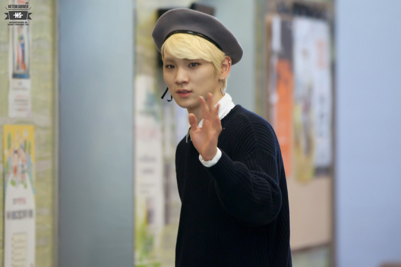 130426 Key @ Sukira Kiss the Radio Tumblr_mm23se6uf91r5kb7po1_1280