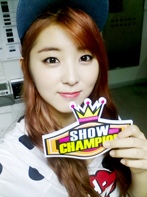 [صور] 4Minute في Show Champion Tumblr_mq325ulBao1sxf2k1o1_500