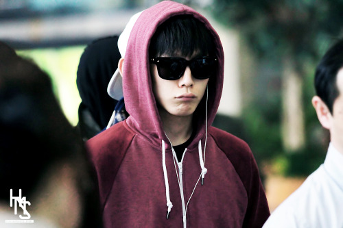 FAN.TAKEN| صور B.A.P في مطار Gimpo الدولي متوجهين إلى اليابان .. Tumblr_n32rwchOTh1rnkj5ho1_500