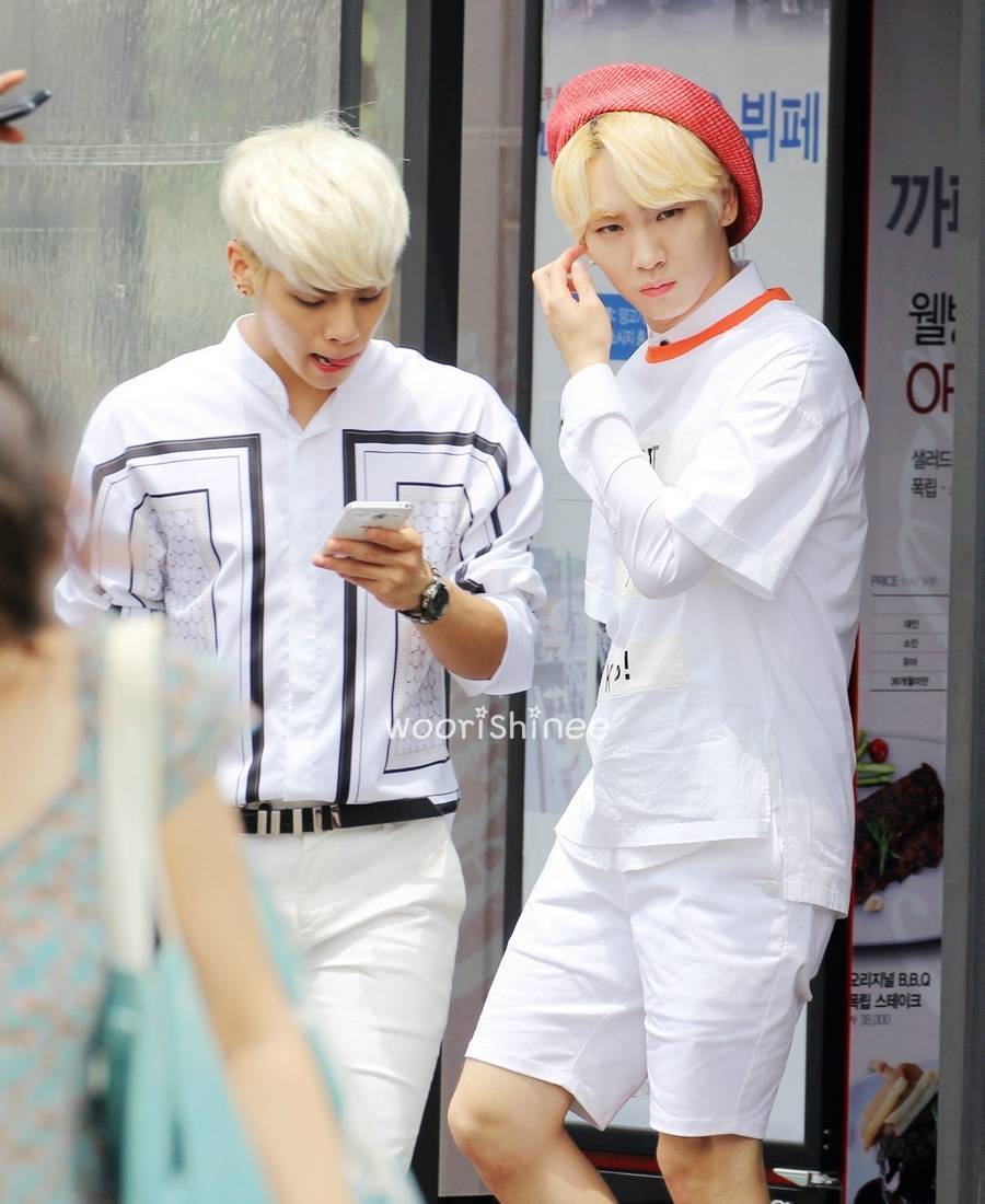 130729 Jonghyun y Key @ Play! Pink Tape con f(x) Tumblr_mqozk3HYvJ1socj0yo1_1280