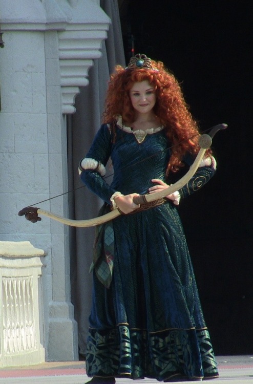 Merida officiellement Disney Princesse en 2013 - Page 7 Tumblr_mmndlavM0W1rgaal3o1_500