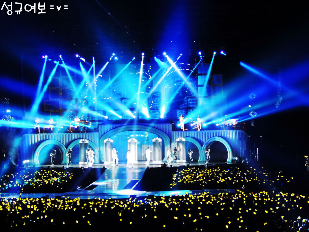 [PhoHD] ALIVE Tour 2012 ở Hồng Kông (8-9-10/12/2012) Tumblr_meqqc38K2n1rhpiaho1_1280