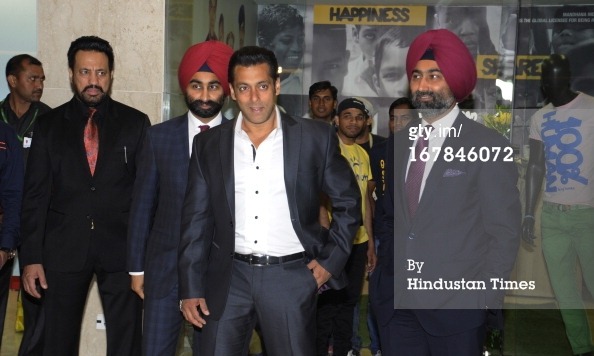 2013 - ★ Salman Khan launches Little Hearts Program in Gurgaon (May 1, 2013) ! Tumblr_mm4wtsjuAw1qctnzso9_1280