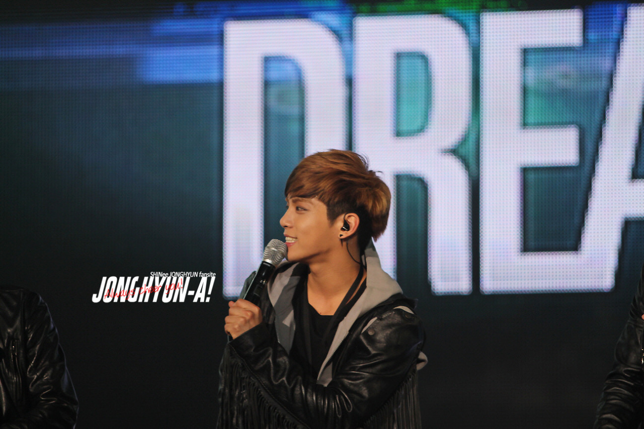 130220 Jonghyun @ Comeback show Tumblr_mjm3amBeXk1r36tcgo1_1280