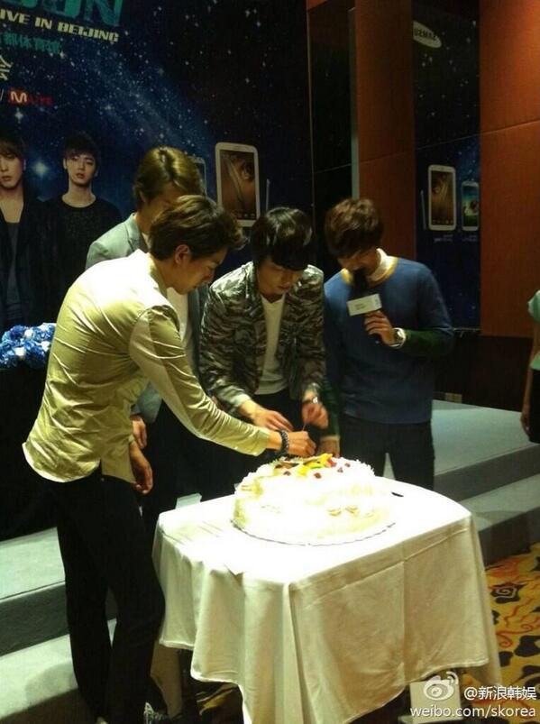 [EVENT] Presscon :  Blue Moon World Tour in Beijing (28.06.13) Tumblr_mp3ju1seLk1svshdro1_1280