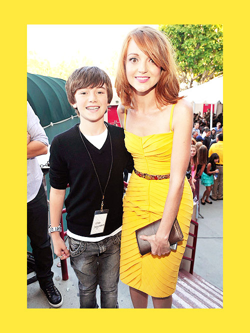 Jayma y compañia Tumblr_ldboy8fiNi1qbqce1o1_500