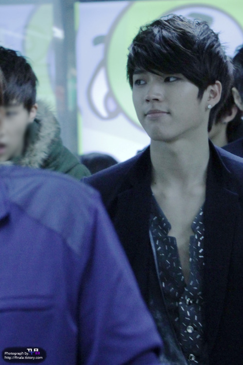 Nam WooHyun 남우현  Tumblr_lg99a2R2P71qc32n5o1_500