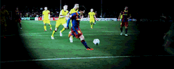 صور ♥ ♥..مُسّتَحِيِل أَتّخًيَـلٍ الدِنّيَآا بَلـآكٍ ..FC Barcelona ♥ ♥ Tumblr_lhsk2o0bc21qdmm6jo1_250