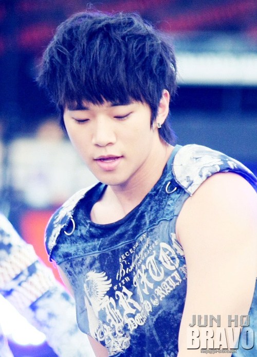 Lee Junho - Page 8 Tumblr_libj73lttm1qfaup4o1_500