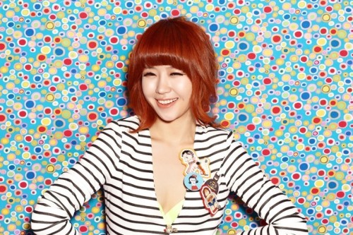 {Pic}{110405} Jiyul, segunda foto concepto para ‘Pink Rocket’. Tumblr_lj6u7rcHk71qg4gqxo1_500