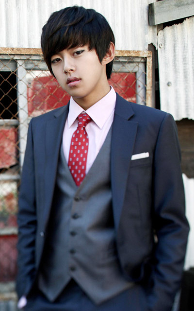 Dongho's Profile Tumblr_ljmys1R5LC1qg0gdio1_500