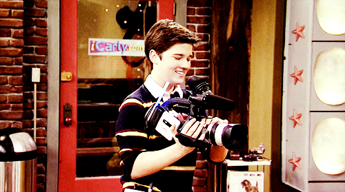 iCarly [serial]. - Page 33 Tumblr_lk33gtAMaF1qg64bjo1_500