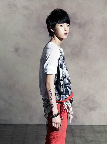 Lee SungYeol 이성열  Tumblr_lonvblmFRZ1qc32n5o1_500