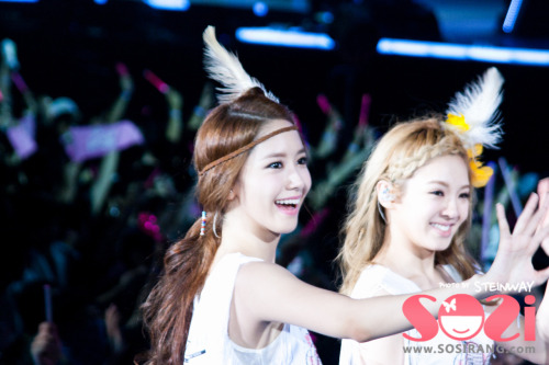 [Yoona + Hyoyeon] - ♥YoonHyo = YoonHyoding Couple  Tumblr_lovgn5DfHg1qigkloo1_500