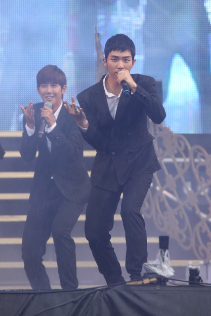 [110730] ZE:A @ Love-1 Asia Festival Tumblr_lpaeyu8PTM1qebqc0o1_500