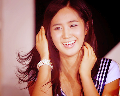 [PICS][GIFS] Yuri - Một thiên thần ở mọi nơi Tumblr_lpi3ffySAS1qf2ejgo1_500