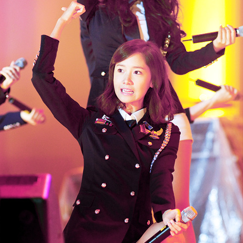 [YOONAISM/PICS+GIFS][8-8-2011] Yoona - Từ 1 thiên thần đến 1 nữ thần hoàn hảo Tumblr_lplthinmZa1ql4o70o1_500