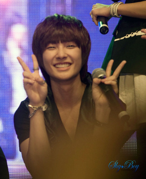 [PICS]  Jeongmin @Meet The Sun & The Moon Festival 090811 Tumblr_lppe5wIy3v1qkbnoho3_500