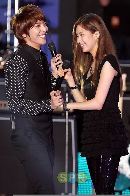 [PICS/GIFS][17-08-2011] Những moment ngọt ngào của YongSeo Tumblr_lq0x2vUu0Z1qm5biro1_500