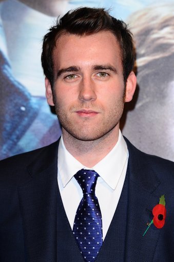 Anniversaire Matthew Lewis Tumblr_lrs9b3Sy1n1r01bpzo1_400