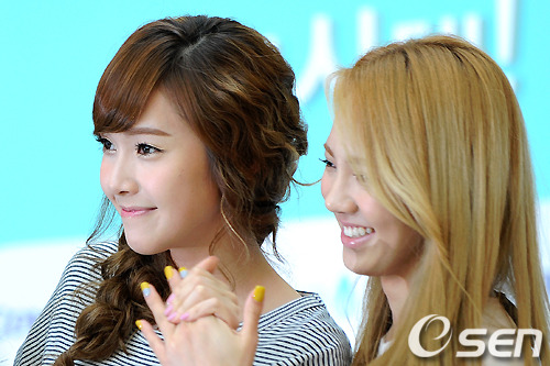 [Hyoyeon+Jessica] HyoSic Tumblr_ls5wx03Kwc1qitdj1o1_500