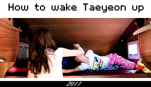 [GIF][23-03-2012]How to wake Taeyeon up?2007 vs2011 Tumblr_lt08y8C7u31qj65aso2_500