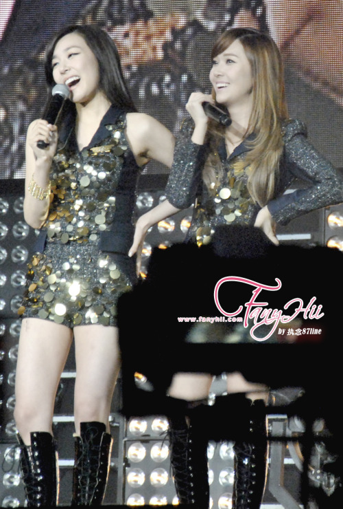 [PICS][8/11/2011] JeTi 's The Garden -‘♥’- Thiên đường PG =)) Tumblr_lu0e6auaiL1qfrjfbo2_500