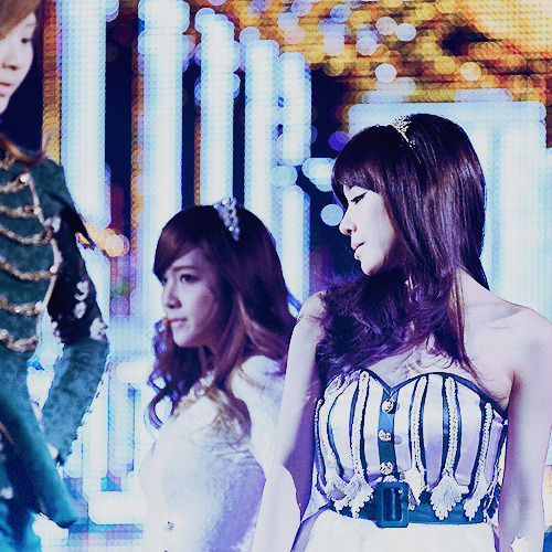 [PICS][8/11/2011] JeTi 's The Garden -‘♥’- Thiên đường PG =)) - Page 6 Tumblr_lvxdu9rCRc1qiy298o3_500