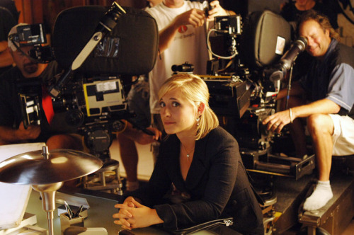 Smallville Behind the Scenes - Página 5 Tumblr_lw4bqgKwWY1r6m5e8o1_500