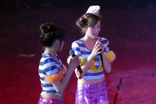 [PICS][8/11/2011] JeTi 's The Garden -‘♥’- Thiên đường PG =)) - Page 9 Tumblr_lw4g0dT0xJ1qfrjfbo2_500