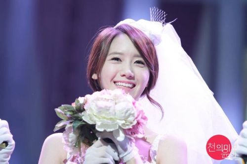 [صور] SNSD في تصوير حلقة الكريسماس MBC SNSD ‘Fairy Tale’ Tumblr_lwdqwra9Pw1qcoxdoo1_500