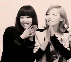 [PIC+VID][7/10/2011]∴♥∴ TaeNy ∴♥∴ Happy Heaven ∴♥∴ Happy New Year 2012 ∴♥∴ Welcome to our LOVE ∴♥∴  - Page 41 Tumblr_lx5n41FjeL1qbktr1o2_250