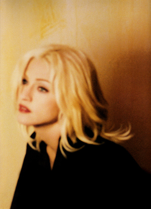 Madonna >> álbum "Bedtime Stories" - Página 6 Tumblr_lxikjeyAOc1qzoaqio1_r1_500